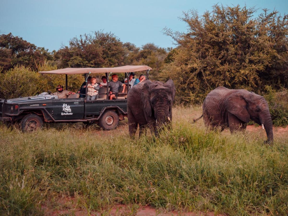 Tshukudu Game Lodge Hoedspruit Buitenkant foto