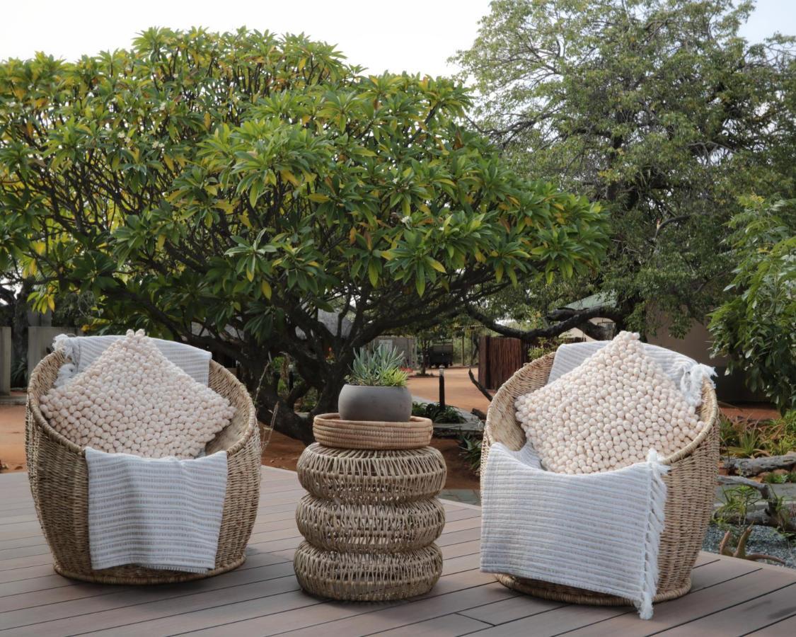 Tshukudu Game Lodge Hoedspruit Buitenkant foto