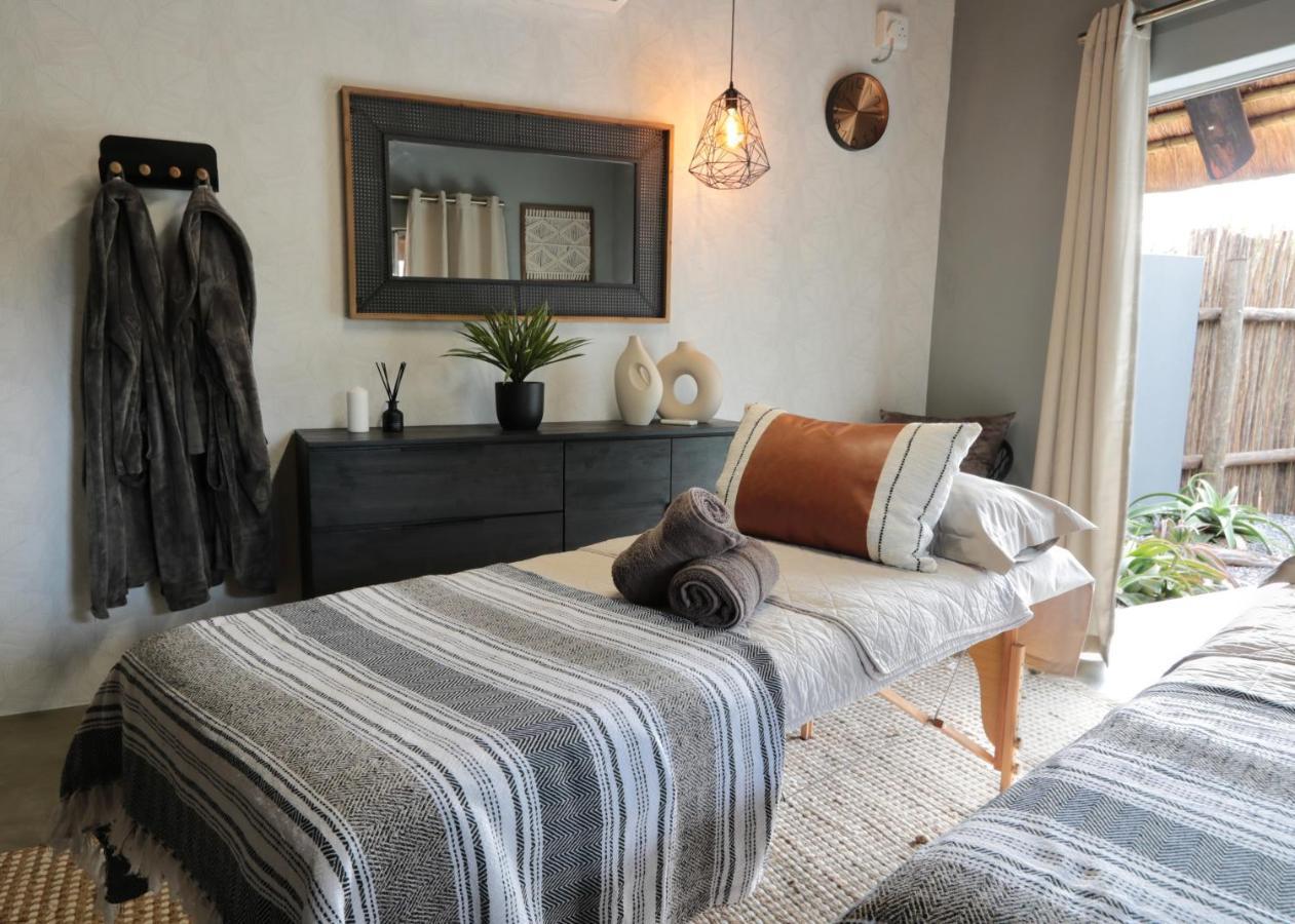 Tshukudu Game Lodge Hoedspruit Buitenkant foto
